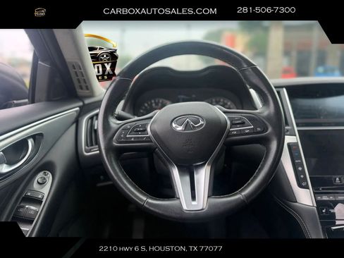Used 2020 INFINITI Q50 Luxe w/ Essential Package (3.0T Luxe) RWD image 10