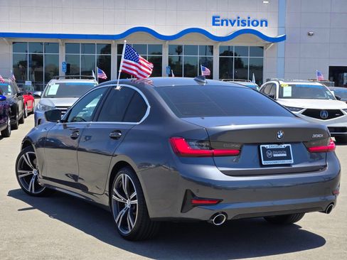 Used 2021 BMW 330i Sedan w/ Premium Package RWD image 5
