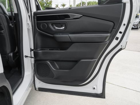 Used 2024 Honda Pilot EX-L image 34