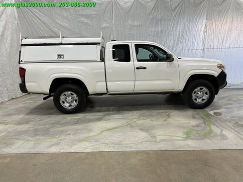 Used 2021 Toyota Tacoma SR RWD image 8