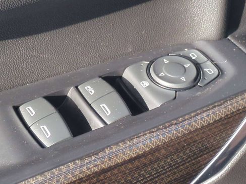 Used 2020 Chevrolet Silverado 1500 RST image 23