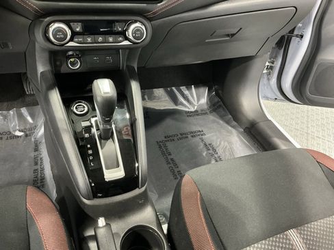 Used 2023 Nissan Versa SR w/ Trunk Package image 15