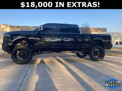 Used 2025 RAM 2500 Laramie w/ Night Edition image 9