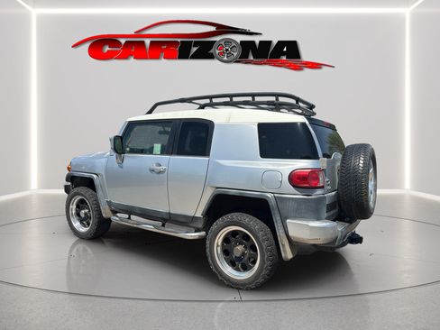 Used 2007 Toyota FJ Cruiser 4WD w/ Upgrade Pkg 1 image 8