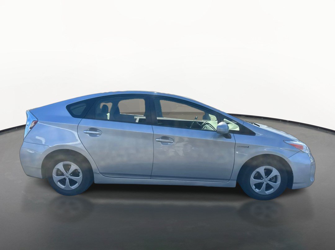 Used 2013 Toyota Prius Two FWD image 2
