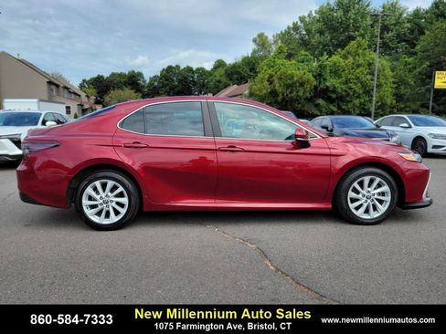 Used 2022 Toyota Camry LE w/ Cold Weather Package image 6