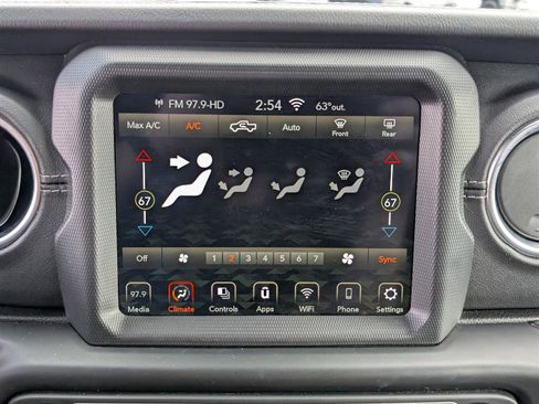 Used 2020 Jeep Gladiator Overland image 27