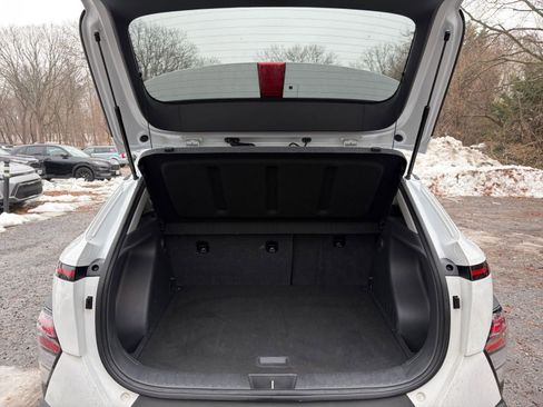 Used 2025 Hyundai Kona SEL image 32