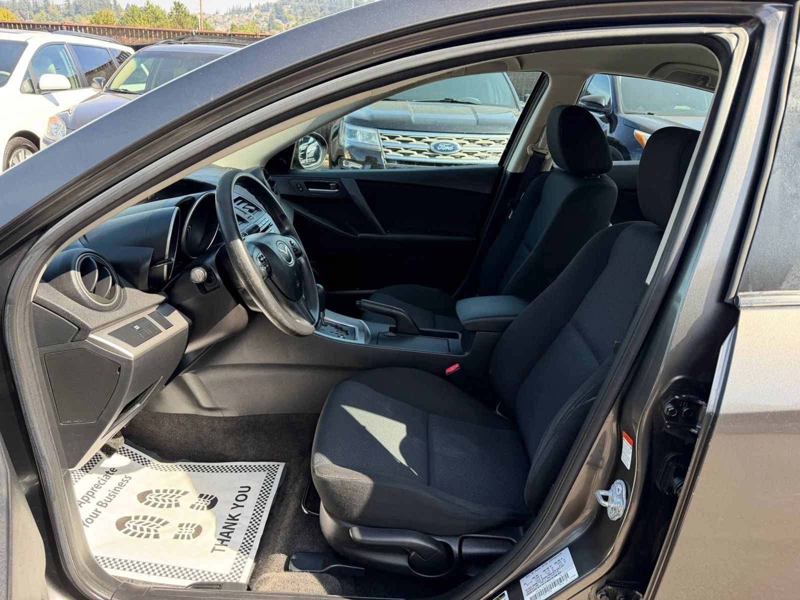 Used 2010 MAZDA MAZDA3 i Touring FWD image 8