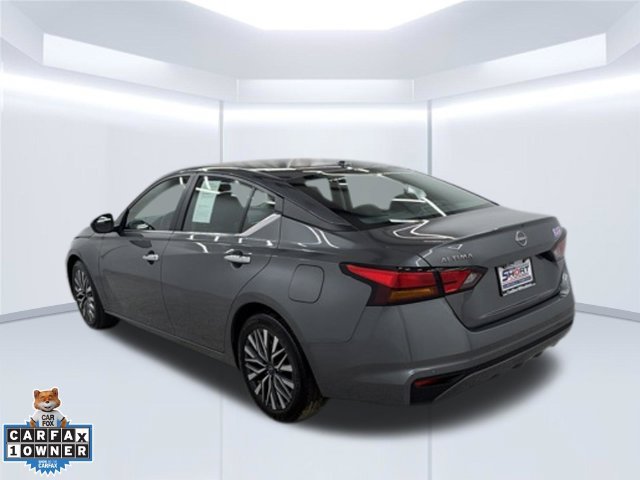 Used 2025 Nissan Altima 2.5 SV FWD image 3