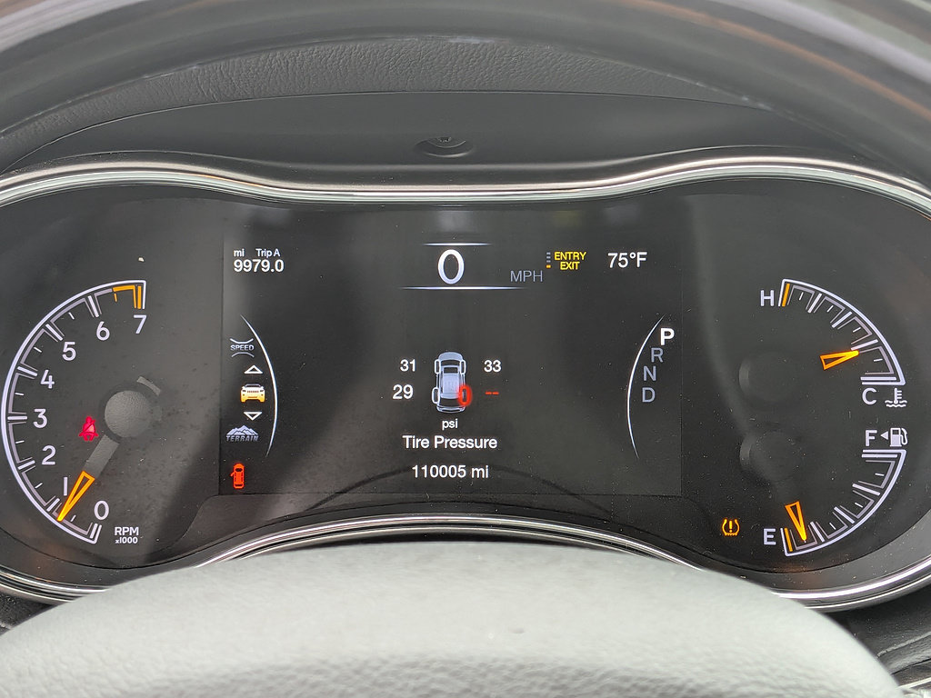 Used 2019 Jeep Grand Cherokee Overland AWD/4WD image 20