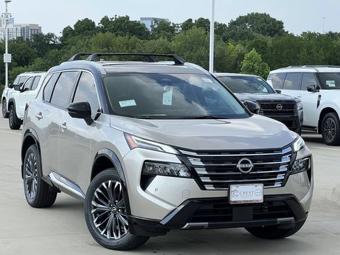 New 2026 Nissan Rogue Platinum w/ Platinum Premium Package AWD/4WD image 2
