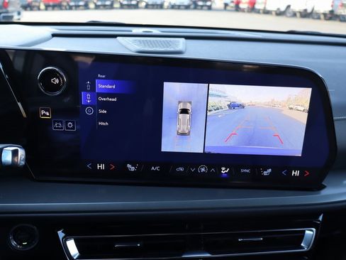 New 2026 Chevrolet Traverse LT w/ Enhanced Driving Package image 10