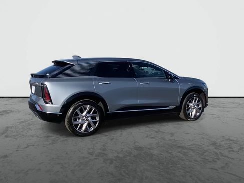 Used 2026 Cadillac Optiq Luxury 1 image 8