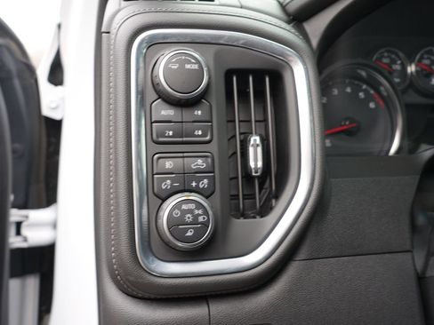 Used 2021 Chevrolet Silverado 1500 LTZ image 19