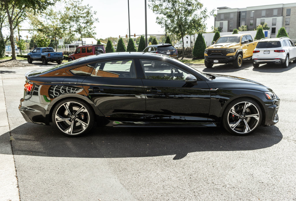 Used 2022 Audi RS 5 Sportback AWD/4WD image 3