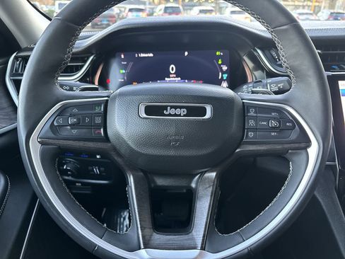 Used 2024 Jeep Grand Cherokee Limited 4xe image 12