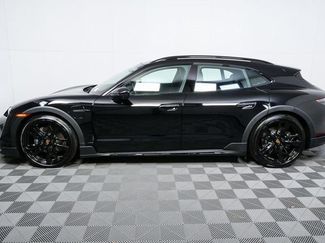 Used 2024 Porsche Taycan 4 Cross Turismo video 2