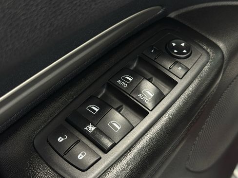 Used 2018 Dodge Durango SXT w/ 3rd Row Seating Group image 15