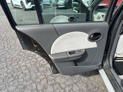 Used 2003 Saturn ION Level 3 FWD image 17