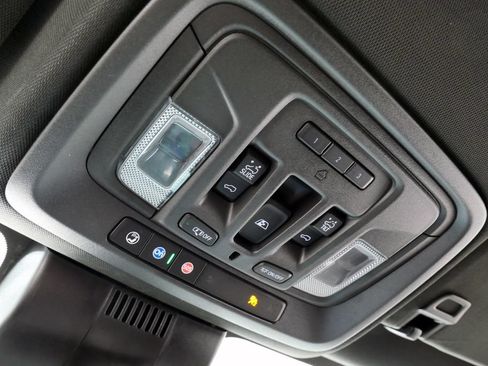 Used 2024 Chevrolet Silverado 3500 High Country w/ High Country Premium Package AWD/4WD image 32
