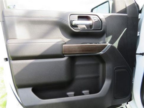 Used 2021 Chevrolet Silverado 1500 RST w/ Convenience Package II image 15