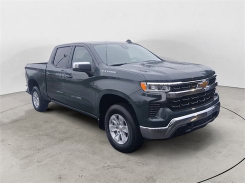 Used 2025 Chevrolet Silverado 1500 LT image 7