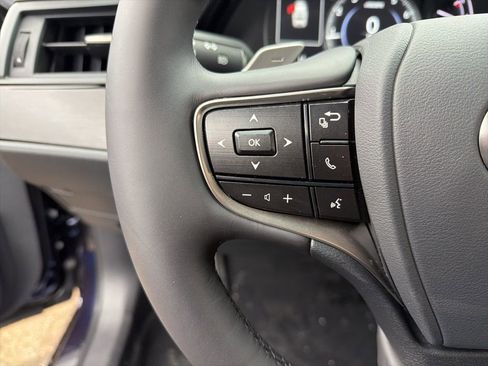 New 2025 Lexus ES 350 w/ Premium Package image 10