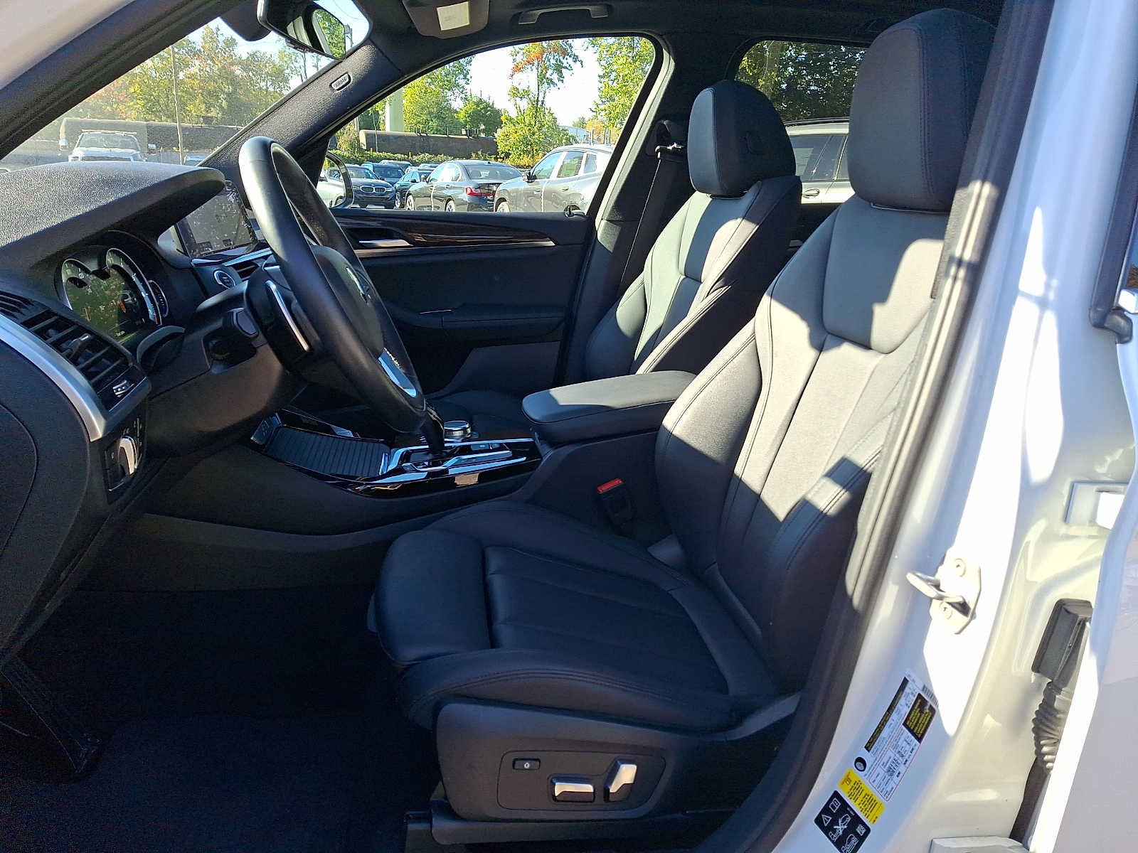 Used 2019 BMW X3 xDrive30i w/ Driving Assistance Package AWD/4WD image 10