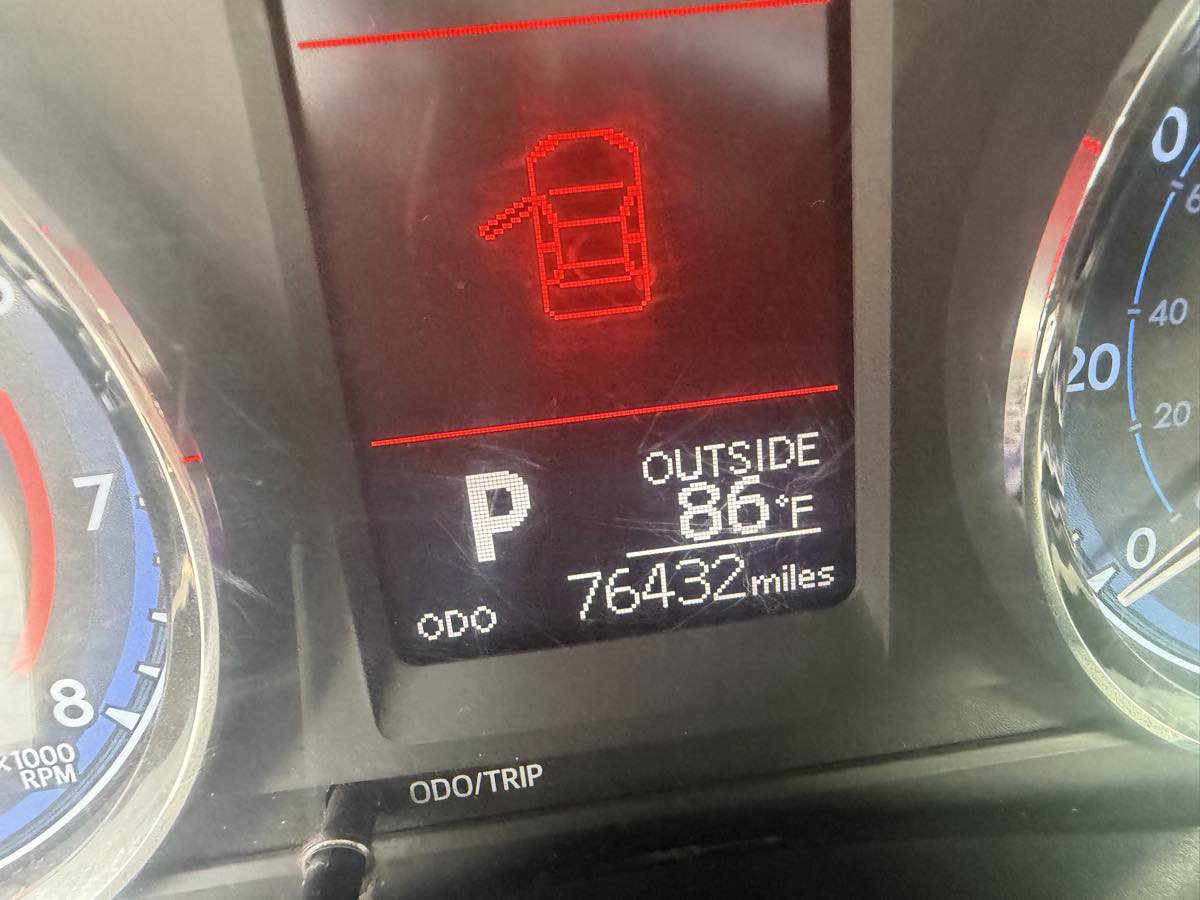 Used 2017 Toyota Corolla LE FWD image 24