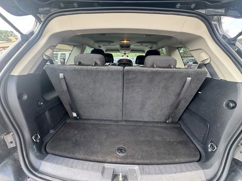 Used 2012 Dodge Journey SXT w/ Flexible Seating Group image 18