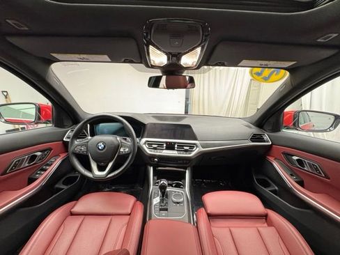 Used 2022 BMW 330i xDrive Sedan w/ Premium Package 2 image 21