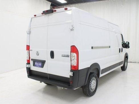 Used 2025 RAM ProMaster 2500 w/ Convenience Group image 22