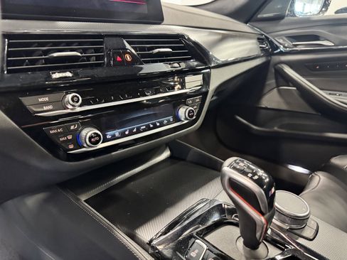 Used 2020 BMW M5 w/ Executive Package image 11