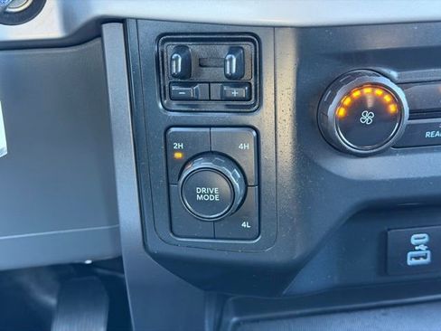 Used 2022 Ford F150 XLT w/ Trailer Tow Package image 31