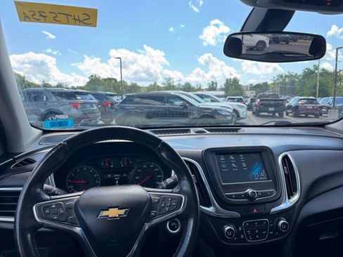 Used 2018 Chevrolet Equinox LT AWD/4WD image 17
