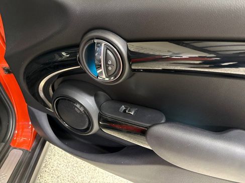 Used 2019 MINI Cooper S w/ Premium Package image 58