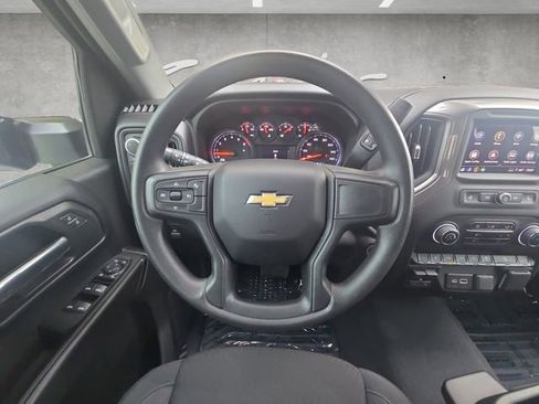 Used 2025 Chevrolet Silverado 2500 Custom w/ Custom Value Package image 21