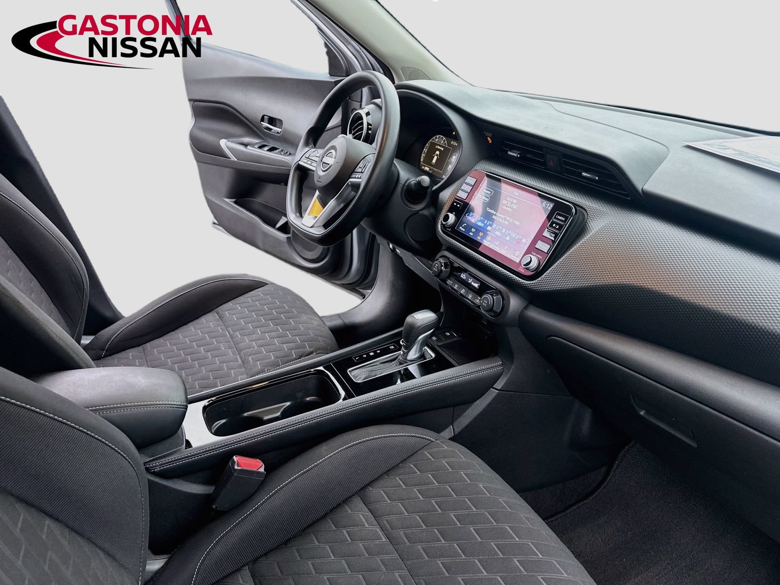 Used 2022 Nissan Kicks SV w/ Interior Electronics Package FWD image 34