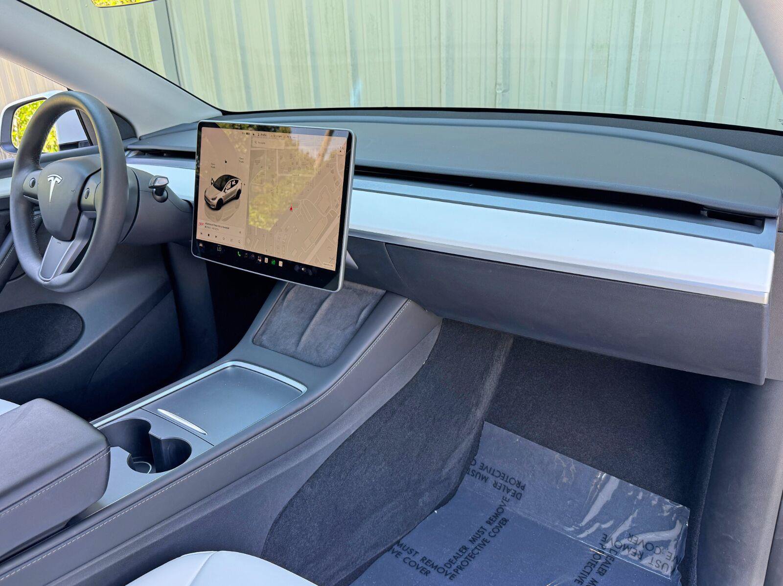 Used 2023 Tesla Model Y Performance AWD/4WD image 15