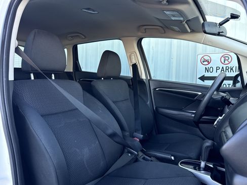 Used 2020 Honda Fit LX image 30