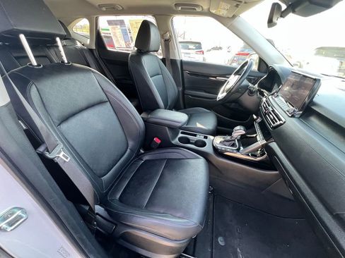 Used 2021 Kia Seltos SX w/ SX Sunroof Package image 29
