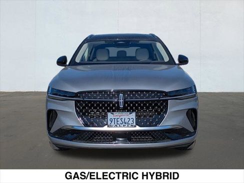 Used 2025 Lincoln Nautilus Black Label image 8