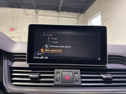 Used 2018 Audi SQ5 Prestige w/ Prestige Package image 33