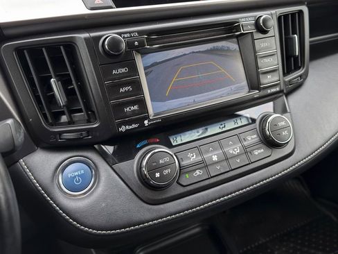 Used 2017 Toyota RAV4 XLE image 11