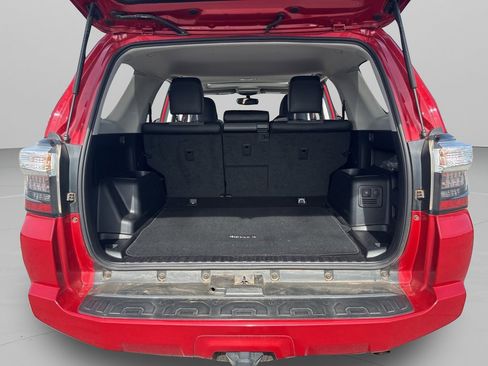 Used 2019 Toyota 4Runner SR5 Premium image 38