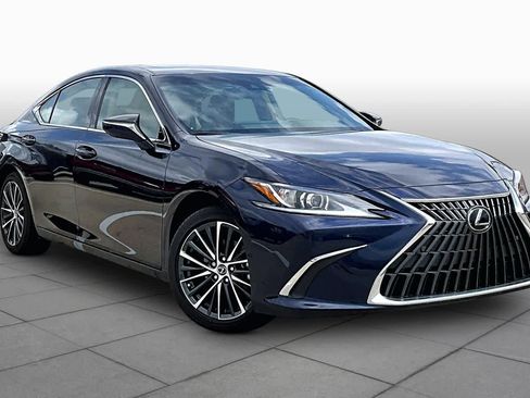 Certified 2025 Lexus ES 300h w/ Premium Package image 3