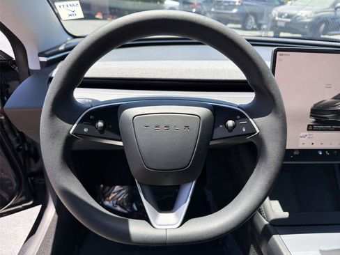 Used 2024 Tesla Model 3 Long Range AWD/4WD image 16
