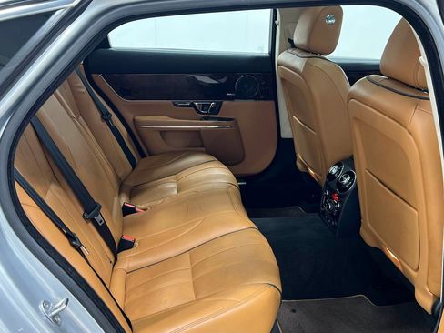 Used 2015 Jaguar XJ L Portfolio AWD/4WD image 34