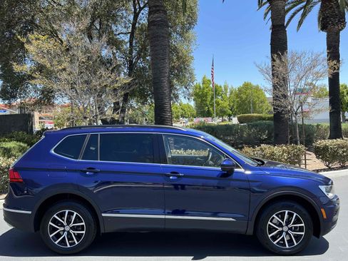 Used 2021 Volkswagen Tiguan SE FWD image 16